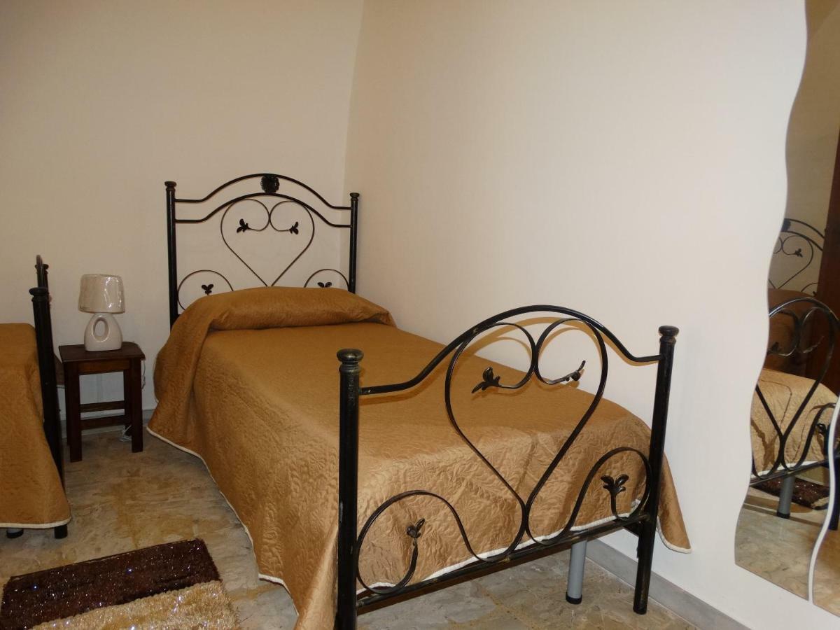 Hotel L'Orchidea à Laterza Extérieur photo